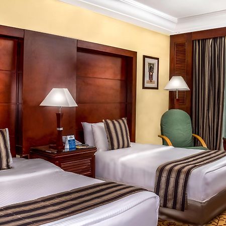 Days Inn Hotel & Suites Амман Экстерьер фото