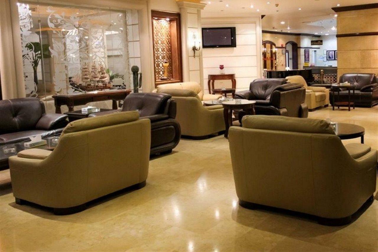 Days Inn Hotel & Suites Амман Экстерьер фото