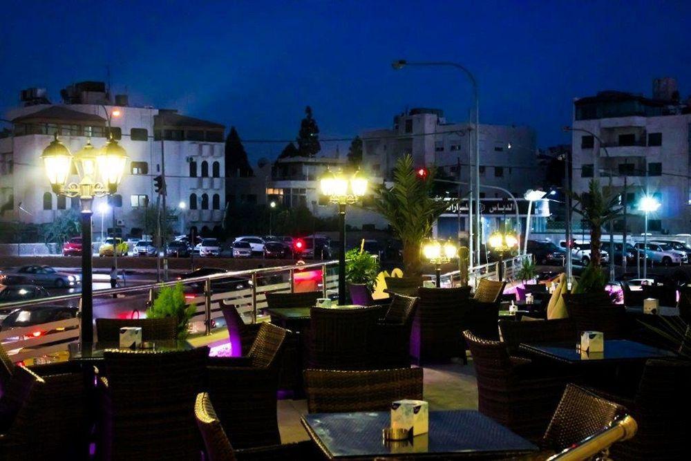 Days Inn Hotel & Suites Амман Экстерьер фото