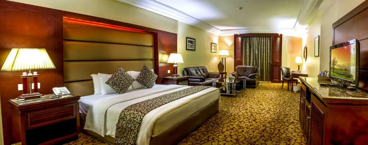 Days Inn Hotel & Suites Амман Экстерьер фото